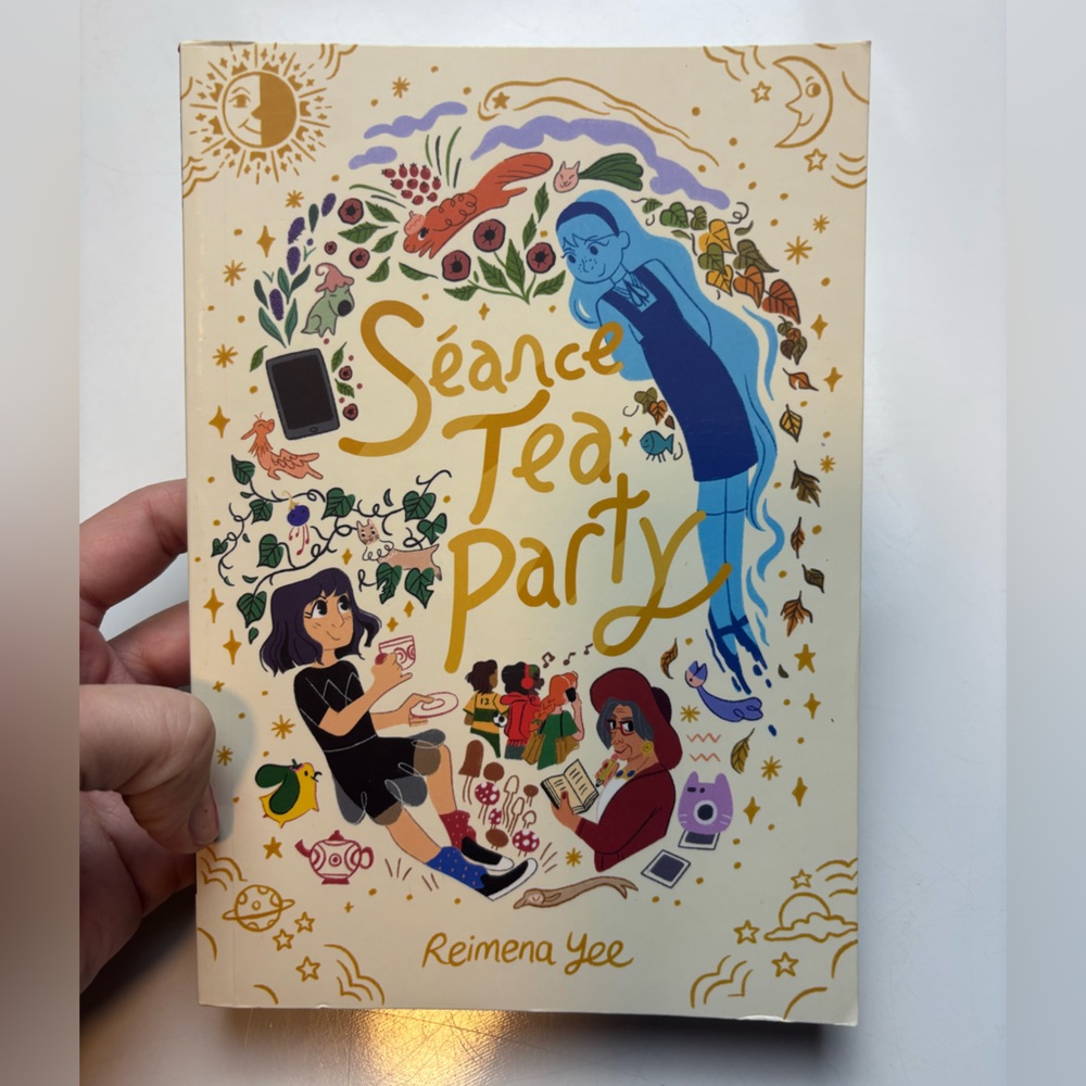 Séance Tea Party A Graphic Novel Paperback book by Reimena Yee